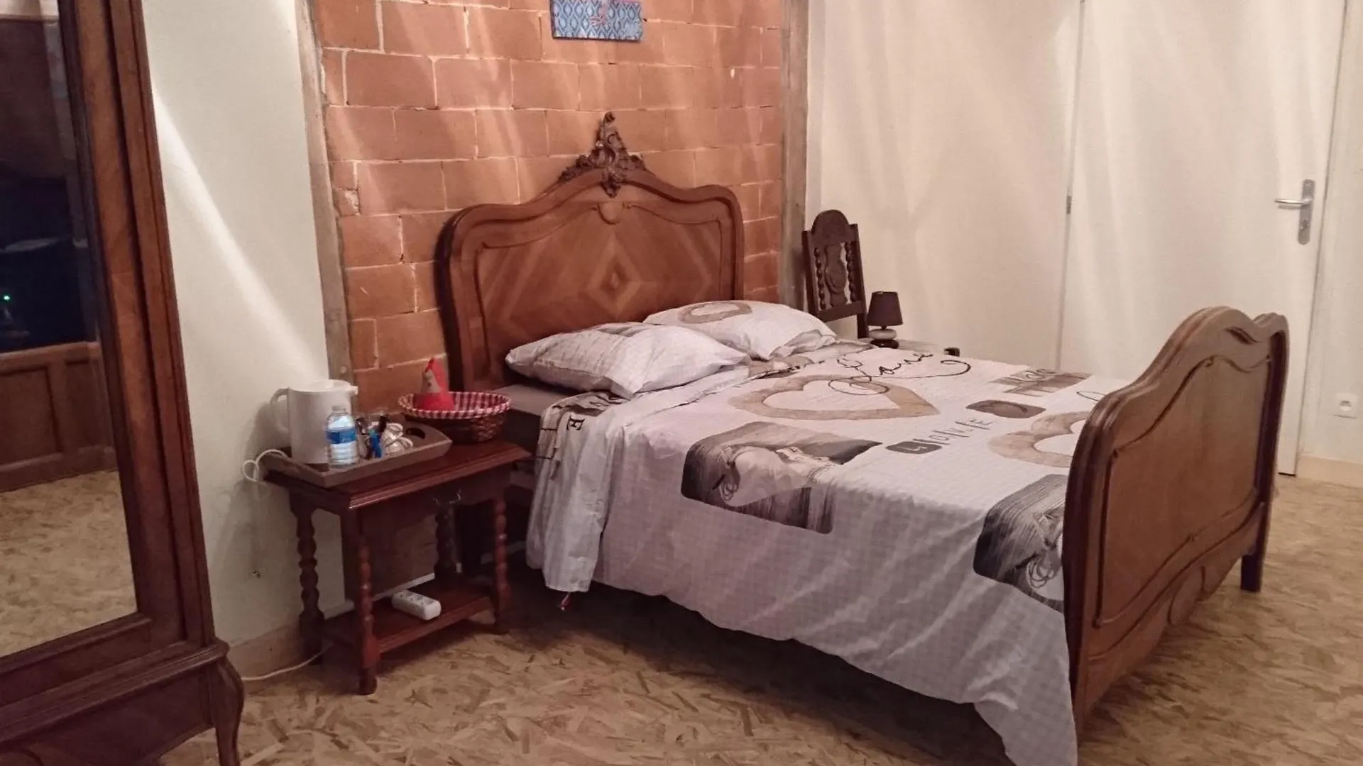 Holiday home A La Poularde B&B Curciat-Dongalon France